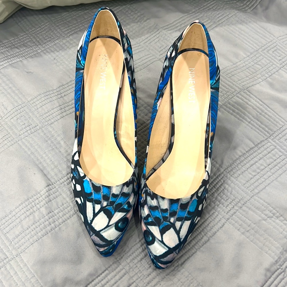 Size 9, Nine West heels with blue peacock pattern.